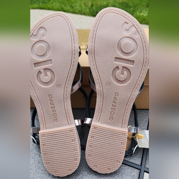 NEW!! Spanish brand GIOSEPPO silver strappy sandals in size 7.5 - Picture 5 of 16